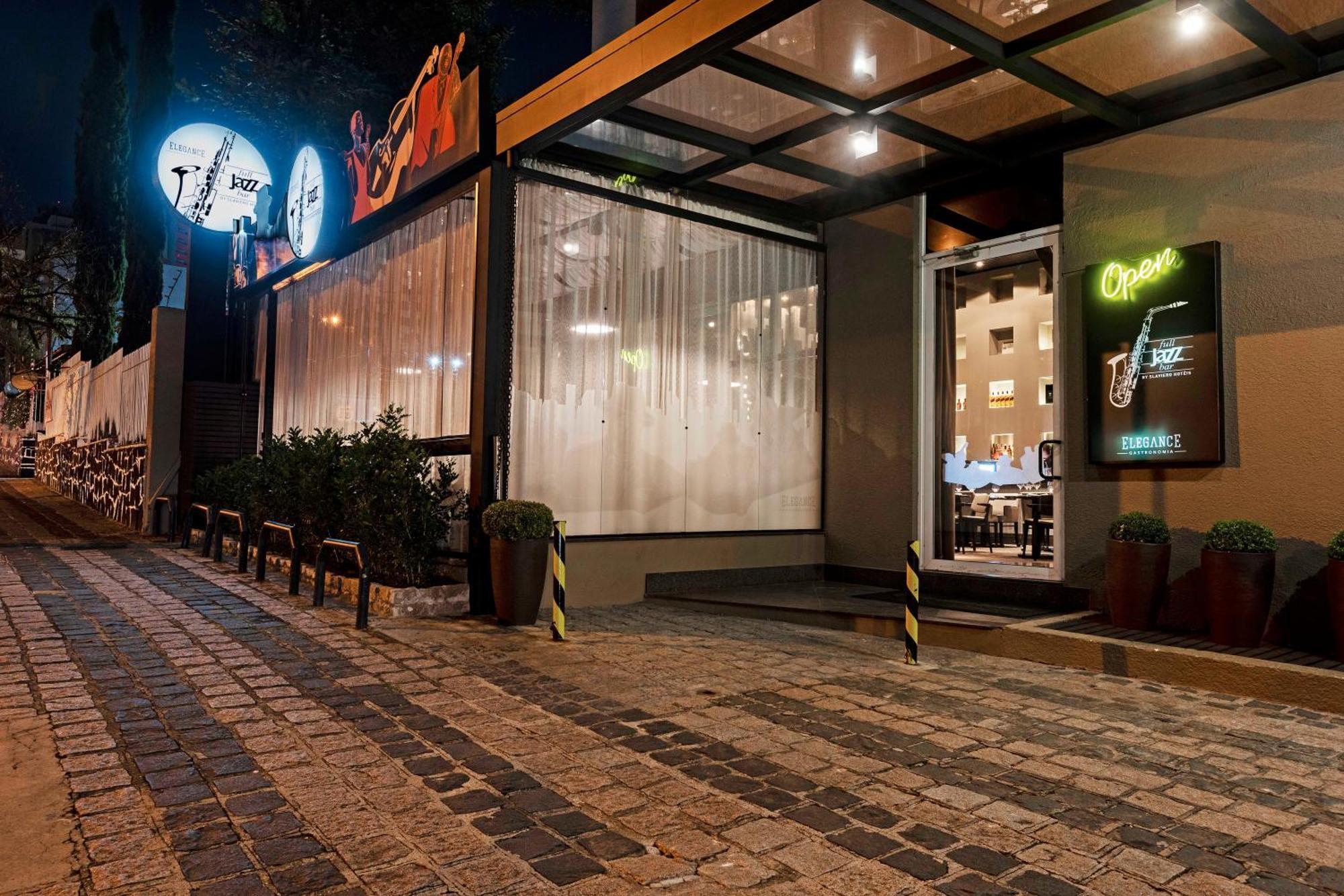 Full Jazz By Slaviero Hotel