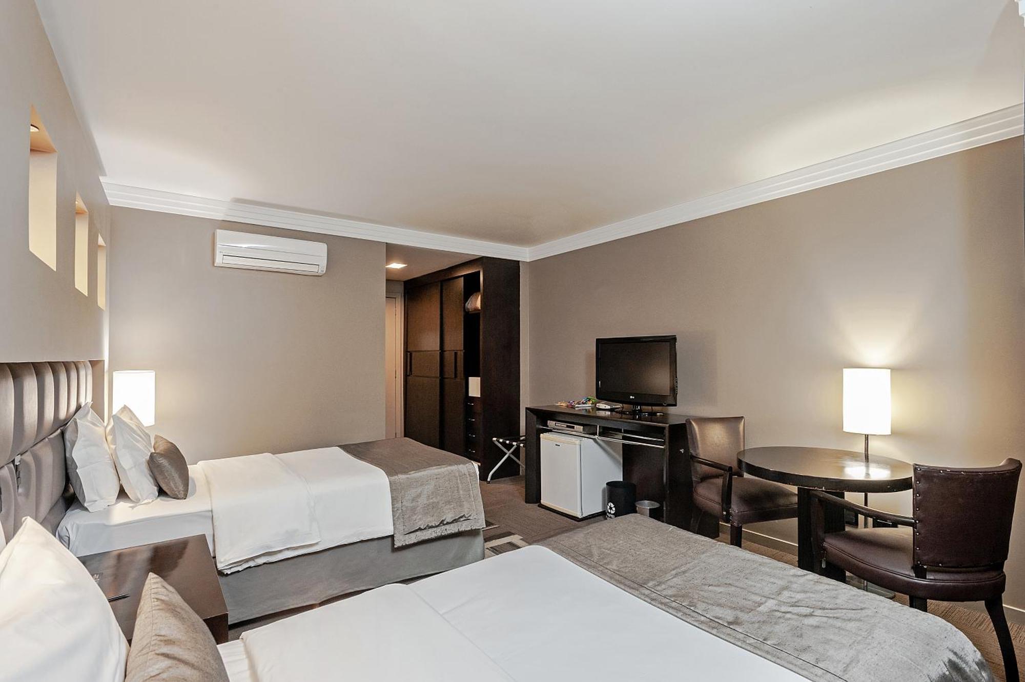 Full Jazz By Slaviero Hotel Curitiba